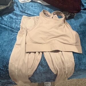 3 Fabletics workout sets